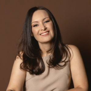 Samara Vianey - psicóloga clínica, com atuação focada em ansiedade, estresse, autoestima, relacionamentos e saúde mental feminina.
